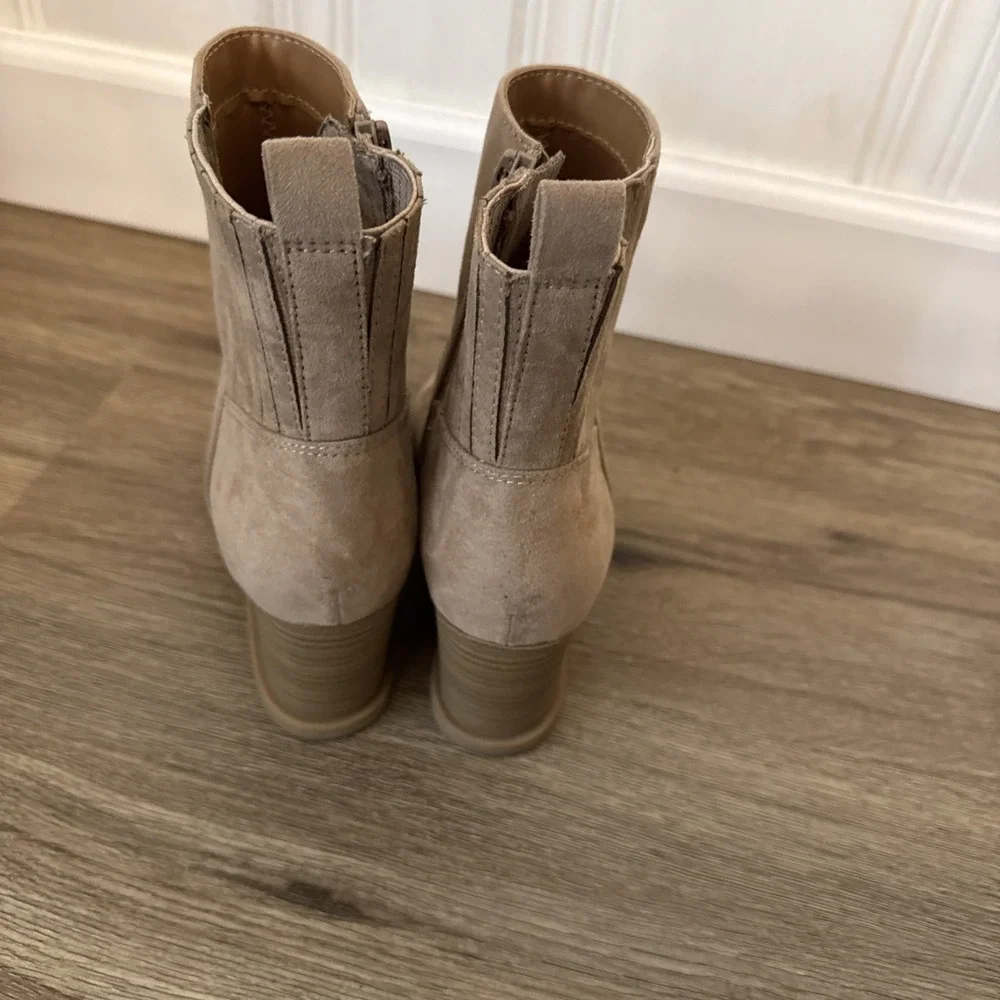 Women's Cypress‎ Winter Boots - Universal Thread Sz 6.5